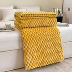 WohlfühlDecke - Luxuriöse Fleece-Decke für Sofa und Bett