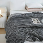 WohlfühlDecke - Luxuriöse Fleece-Decke für Sofa und Bett