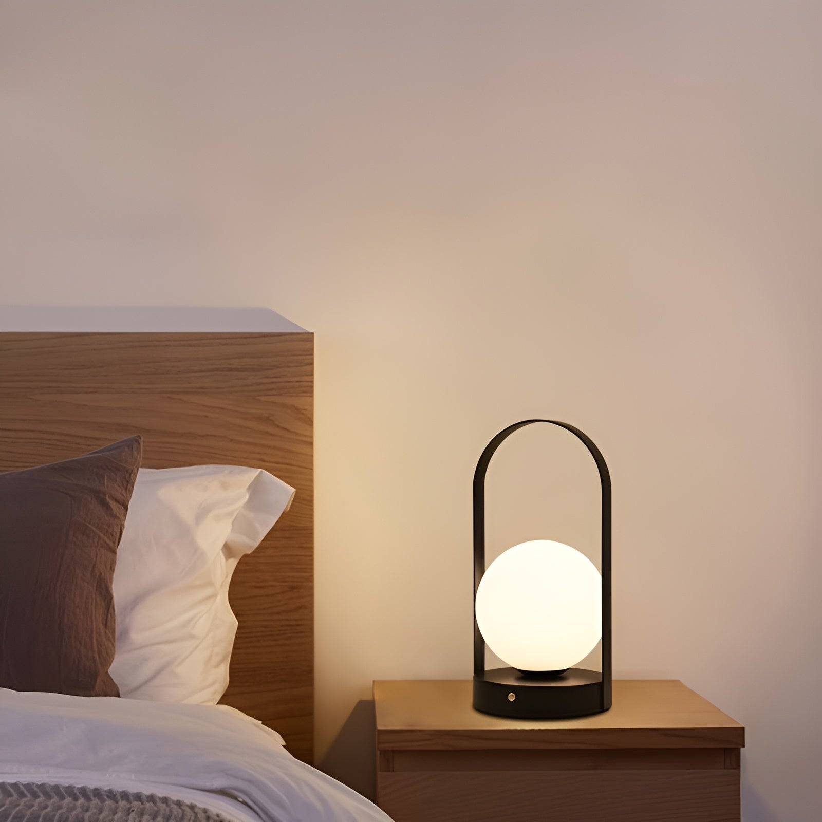 Kabellampe mit Touch-Steuerung – Elegantes Kugeldesign