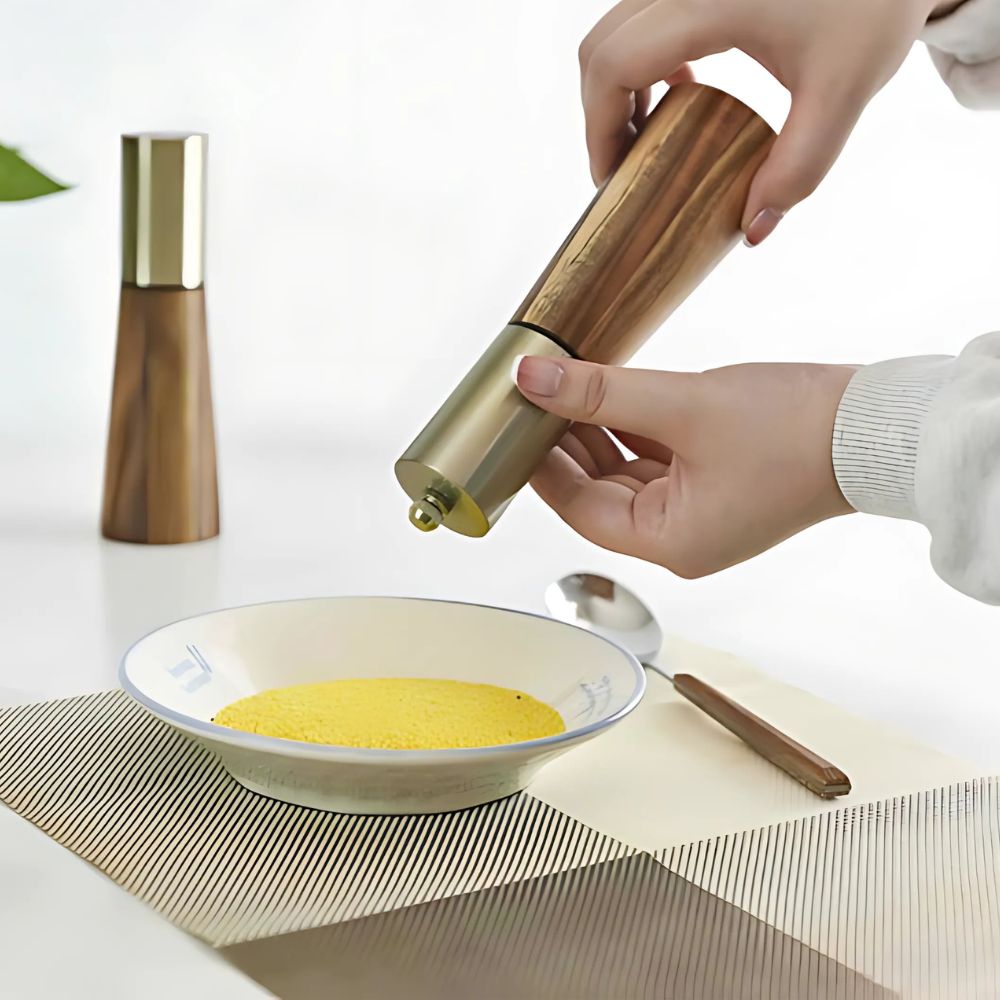 Elegant Wooden Spice Mill – Manual Salt and Pepper Grinder with Gold Accents