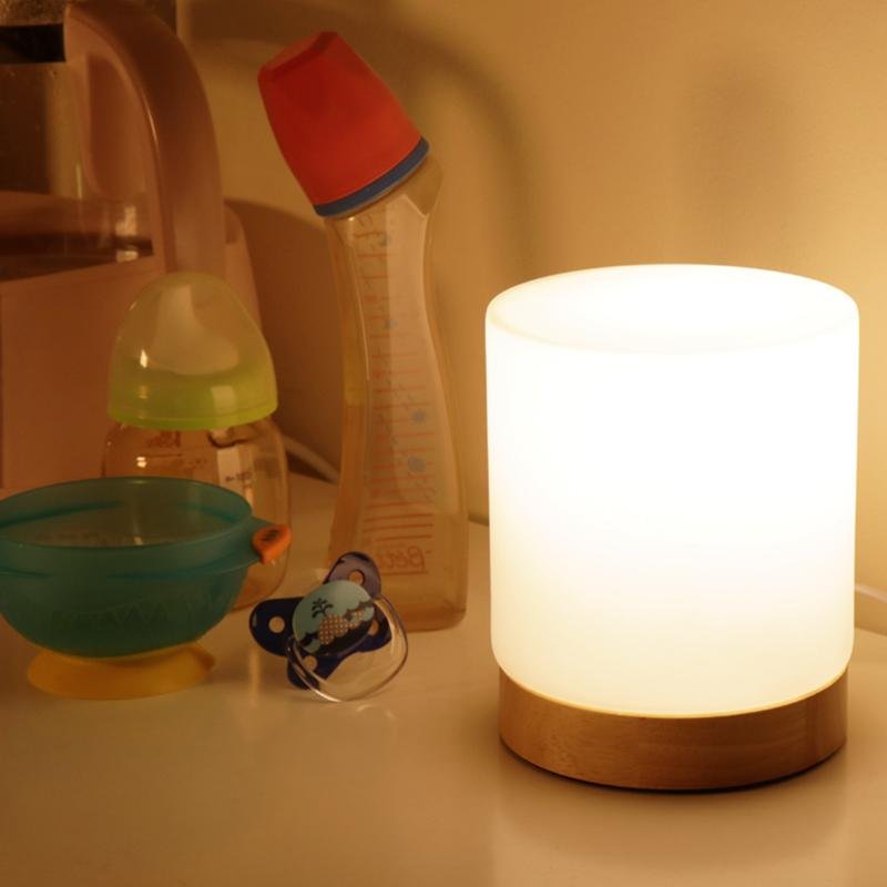 Kompakte Tischlampen – Touch-aktiviert & 360° Beleuchtung