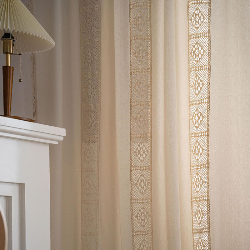 Beige Lichtfilter Gardinen-Set mit Ausschnitten und Splicing