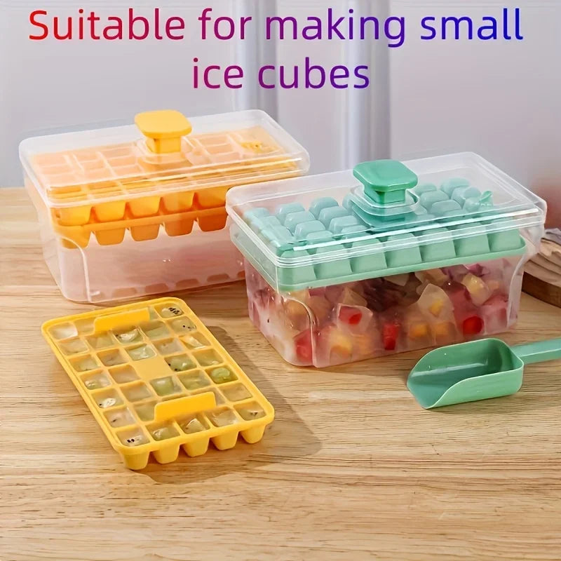 Eiszauber Eiswürfelform mit Deckel und Behälter | 68 Würfel | BPA-frei