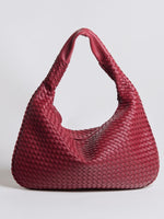 Stylish Women's Shoulder Bag with Braided Design