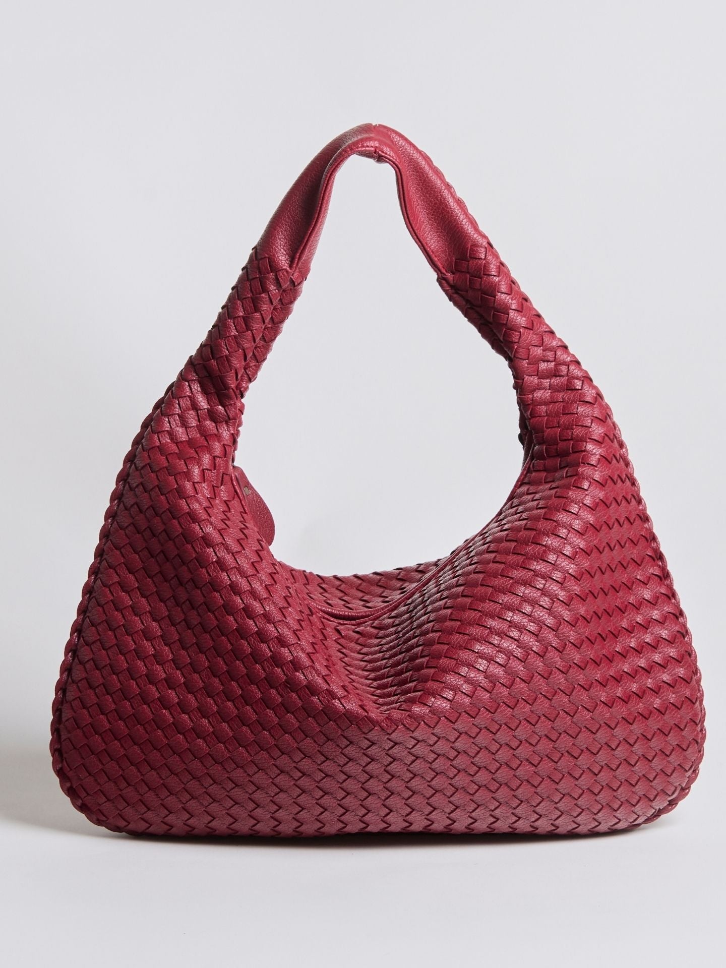 Stylish Women's Shoulder Bag with Braided Design