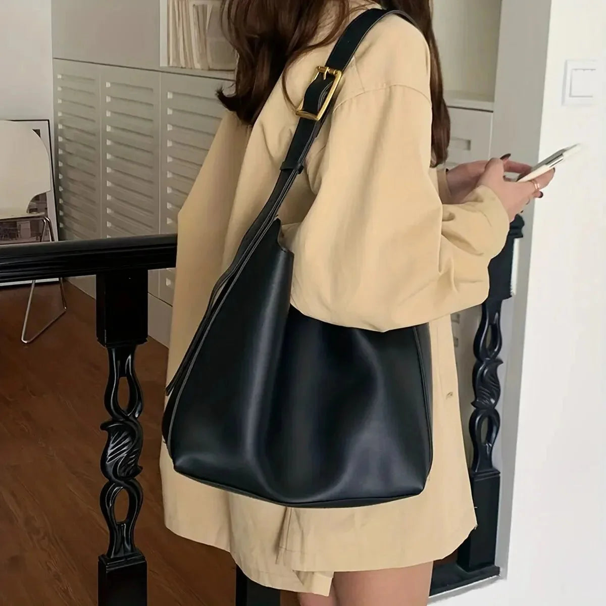 Stylish women's handbag for every occasion