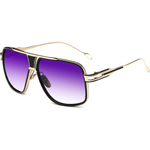 Classic pilot sunglasses with UV protection