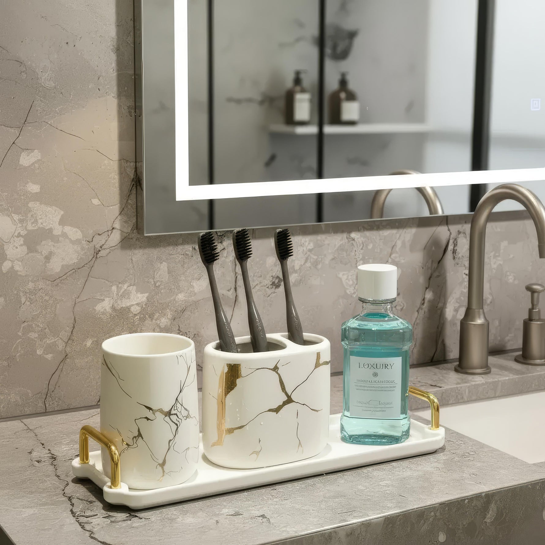 Stilvolles Badezimmer-Set aus Keramik für modernes Wohnen