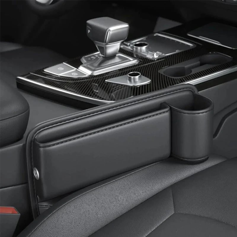 Praktischer Auto-Organizer für den Sitzspalt mit Becherhalter