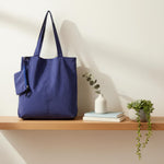 Lara – Roomy and waterproof tote bag for women