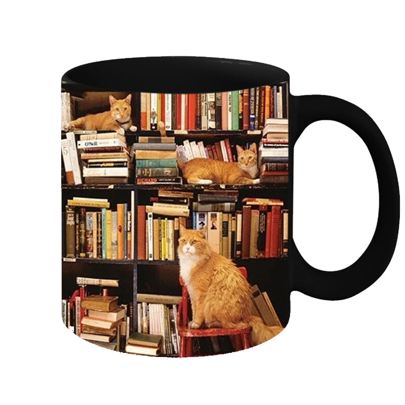 Bücherregal aus Keramik – Geschenk für Katzen- und Buchliebhaber