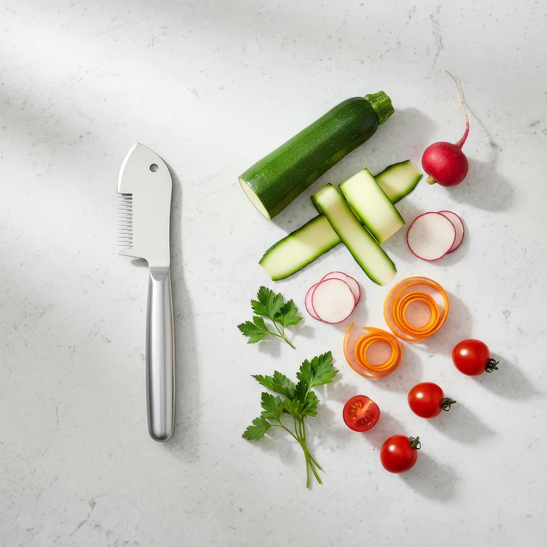 Präziser Gemüseschäler für perfekte Julienne-Streifen