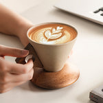 Handgefertigte Keramiktasse für Kaffee 250ml mit Holzgriff und Untertasse