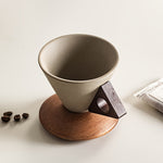 Handgefertigte Keramiktasse für Kaffee 250ml mit Holzgriff und Untertasse