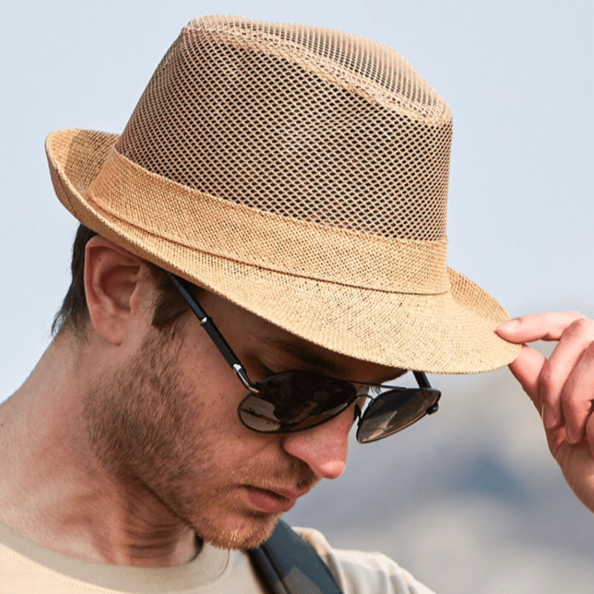 Airy summer hat for stylish wearers