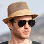 Airy summer hat for stylish wearers