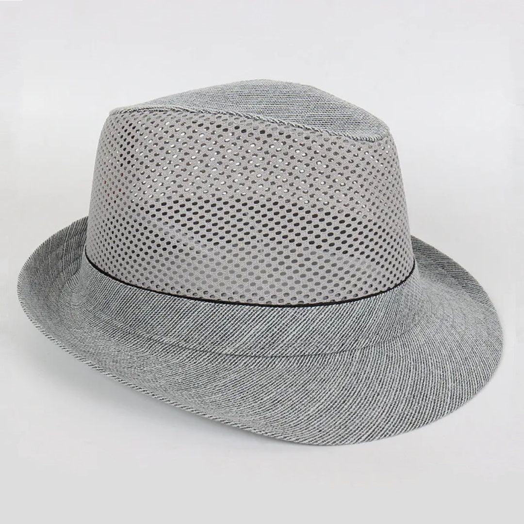 Airy summer hat for stylish wearers