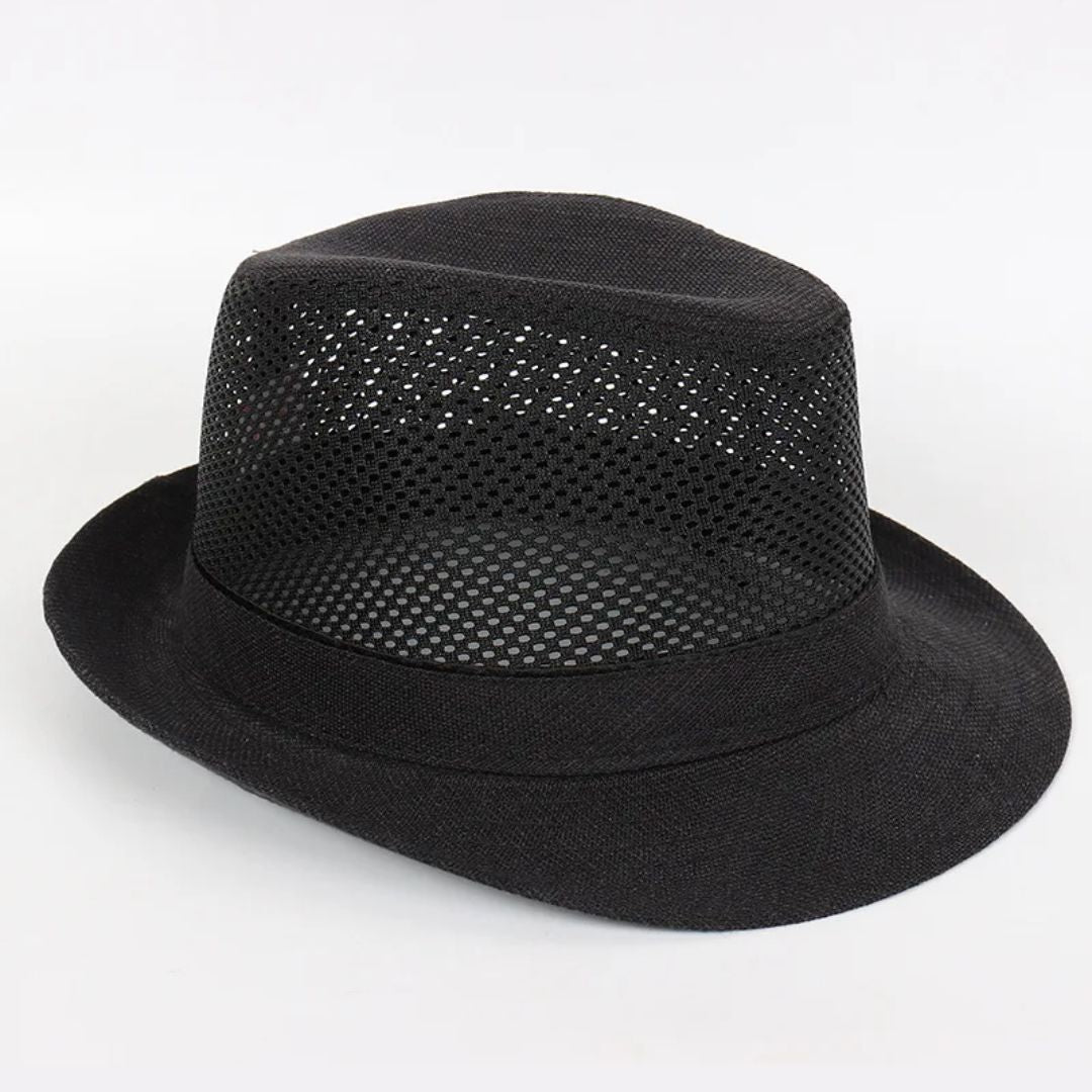 Airy summer hat for stylish wearers