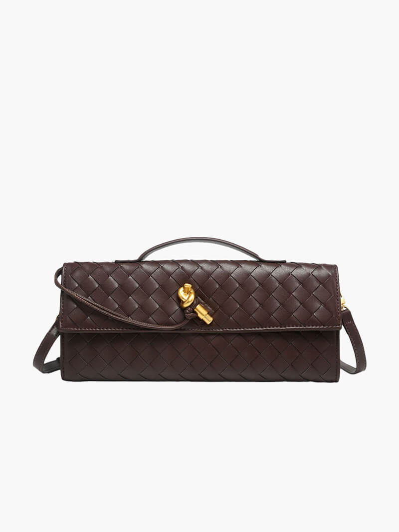 Elegant tote bag with a modern flair