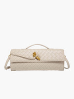 Elegant tote bag with a modern flair