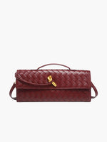 Elegant tote bag with a modern flair