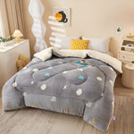 Schlafkomfort Decke Blütenzauber | Weich & Pflegeleicht | Elegantes Design