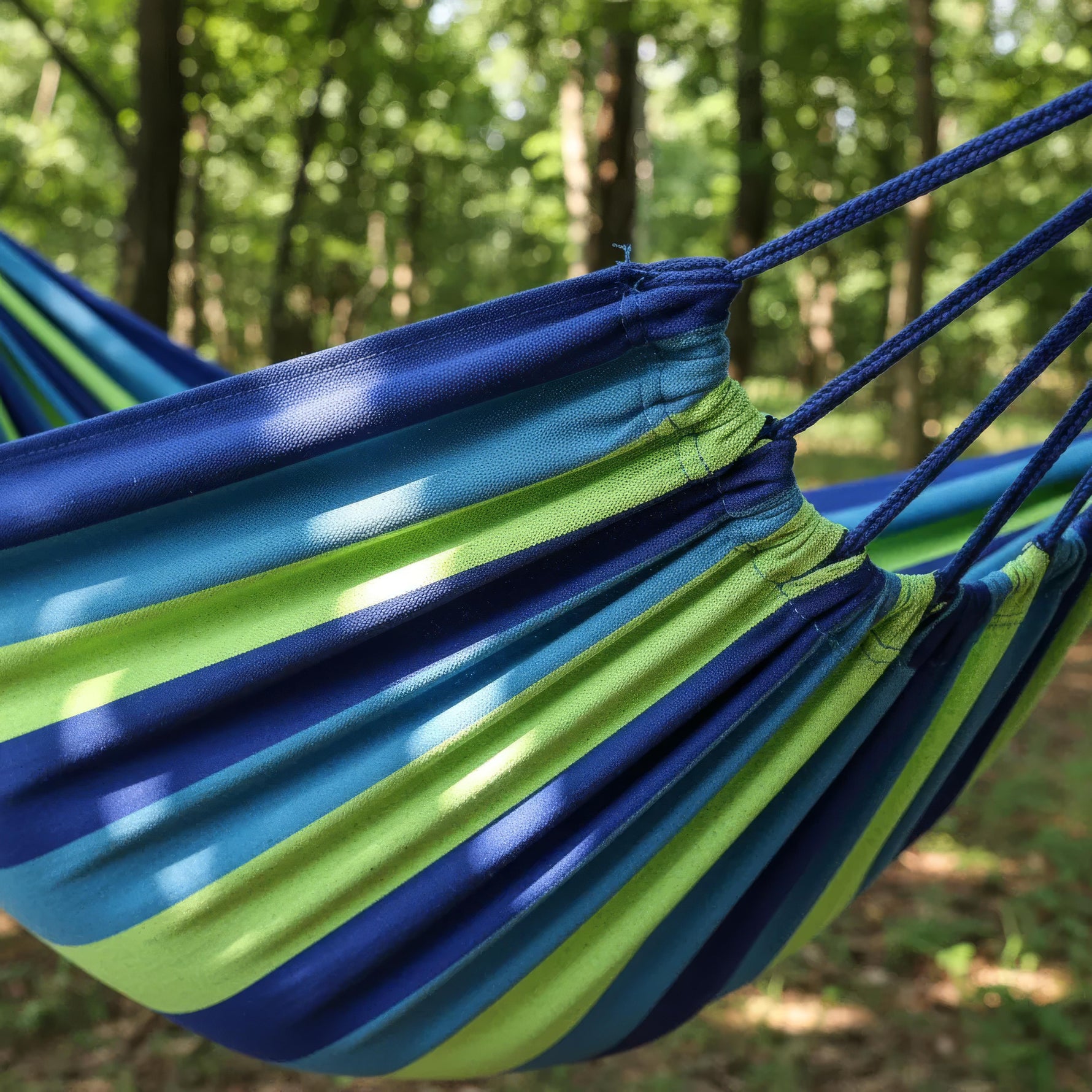 Comfortable Double Hammock – Perfect for Relaxing Hours Outdoors