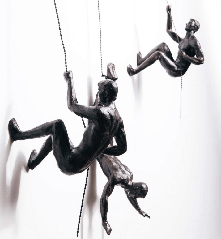 Climbing Figures Wall Decoration – Inspiring Wall Art Made of Resin and Iron