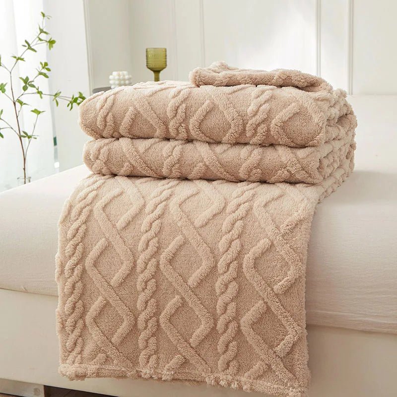 Warmth Provider - Fluffy Fleece Travel Blanket