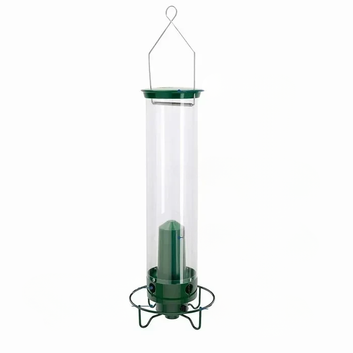 Bird feeder without squirrel attacks