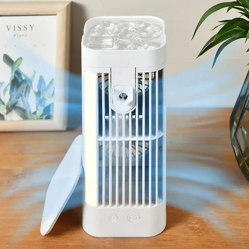 Kompakter Tischventilator mit Sprühkühlung für erfrischende Tage