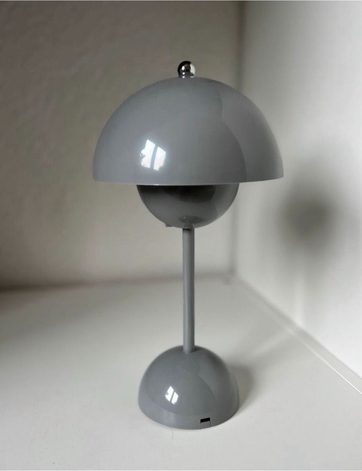 LuminousSphere LED Leuchte für stilvolle Akzente