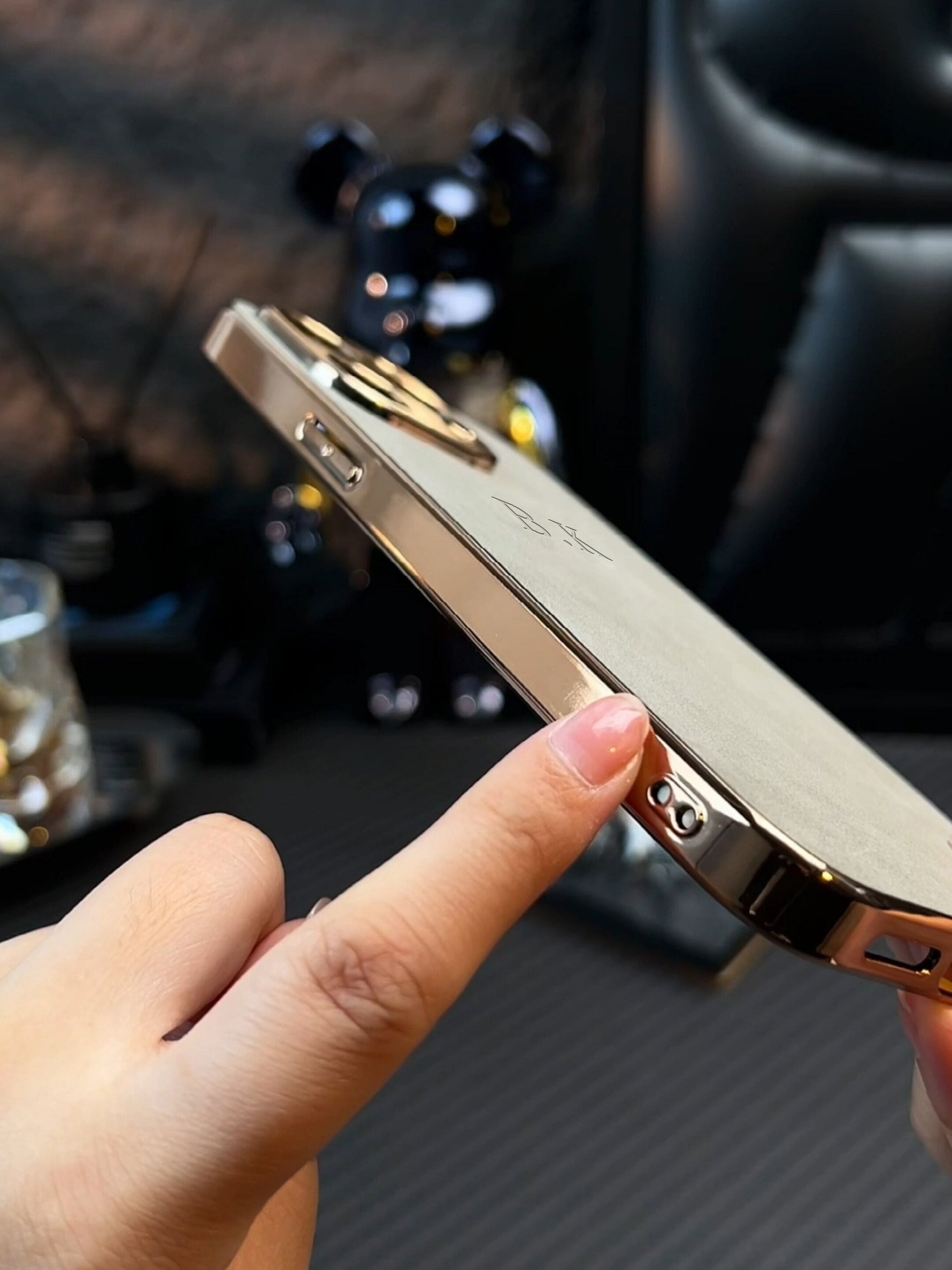 Luxuriöse Schutzhülle für iPhones aus feinstem Leder | Luminex