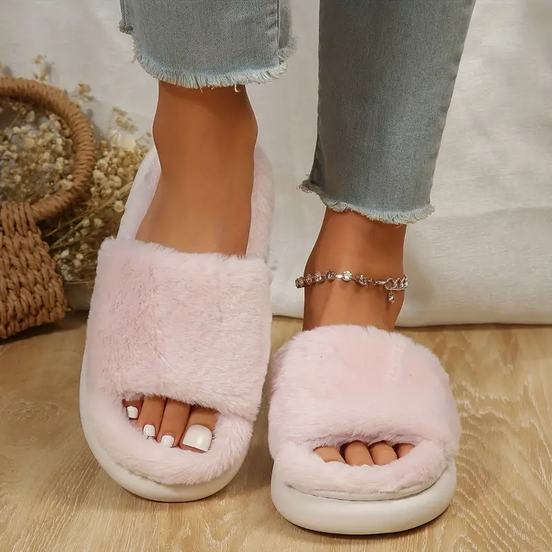Comfortable fur slippers