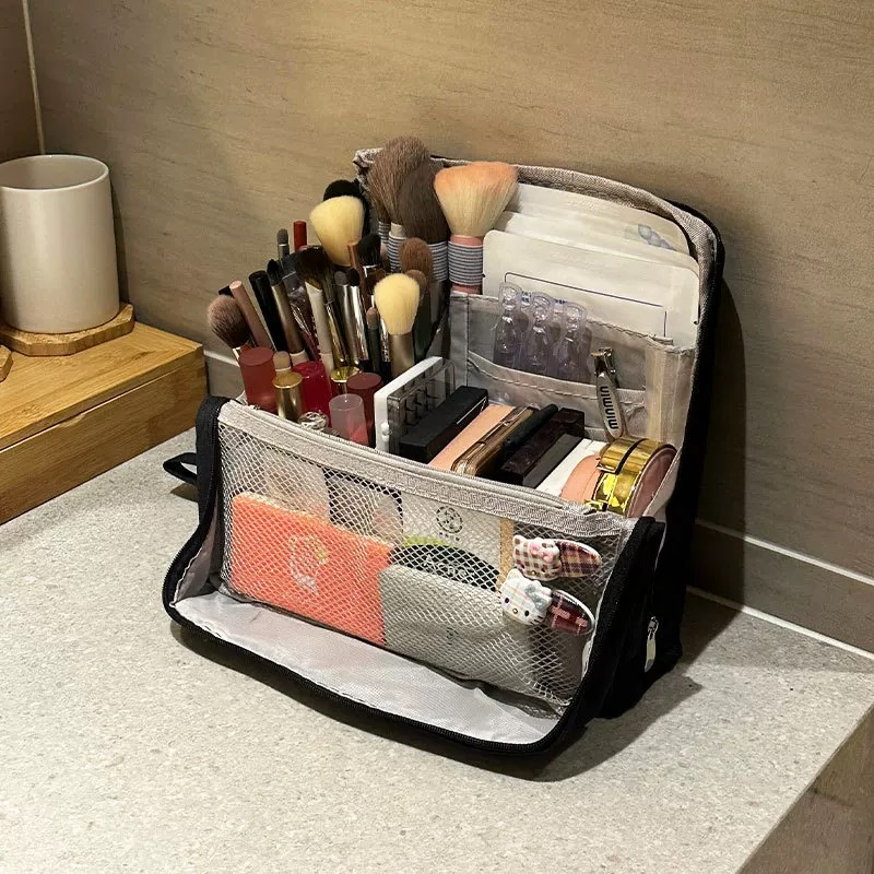 KosmetikWächter – Perfekte Aufbewahrung für Ihr Make-up