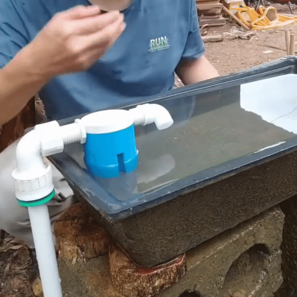 Intelligentes Wasserstandsteuerungssystem | AquaGuard
