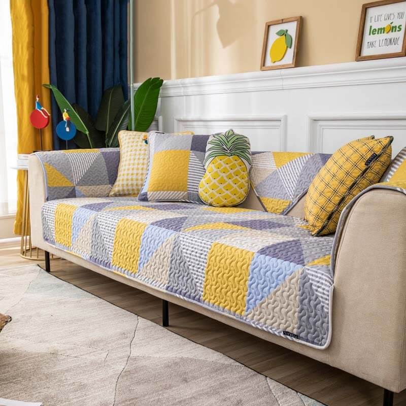 Washable cotton sofa throw with an ornate geometric pattern