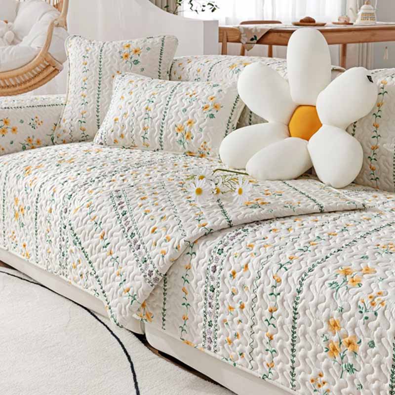 Elegant furniture cover made of pure cotton for optimal protection