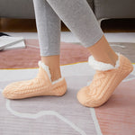 Gemütliche Fuzzy-Socken für warme Füße im Winter