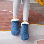 Gemütliche Fuzzy-Socken für warme Füße im Winter