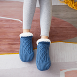 Gemütliche Fuzzy-Socken für warme Füße im Winter