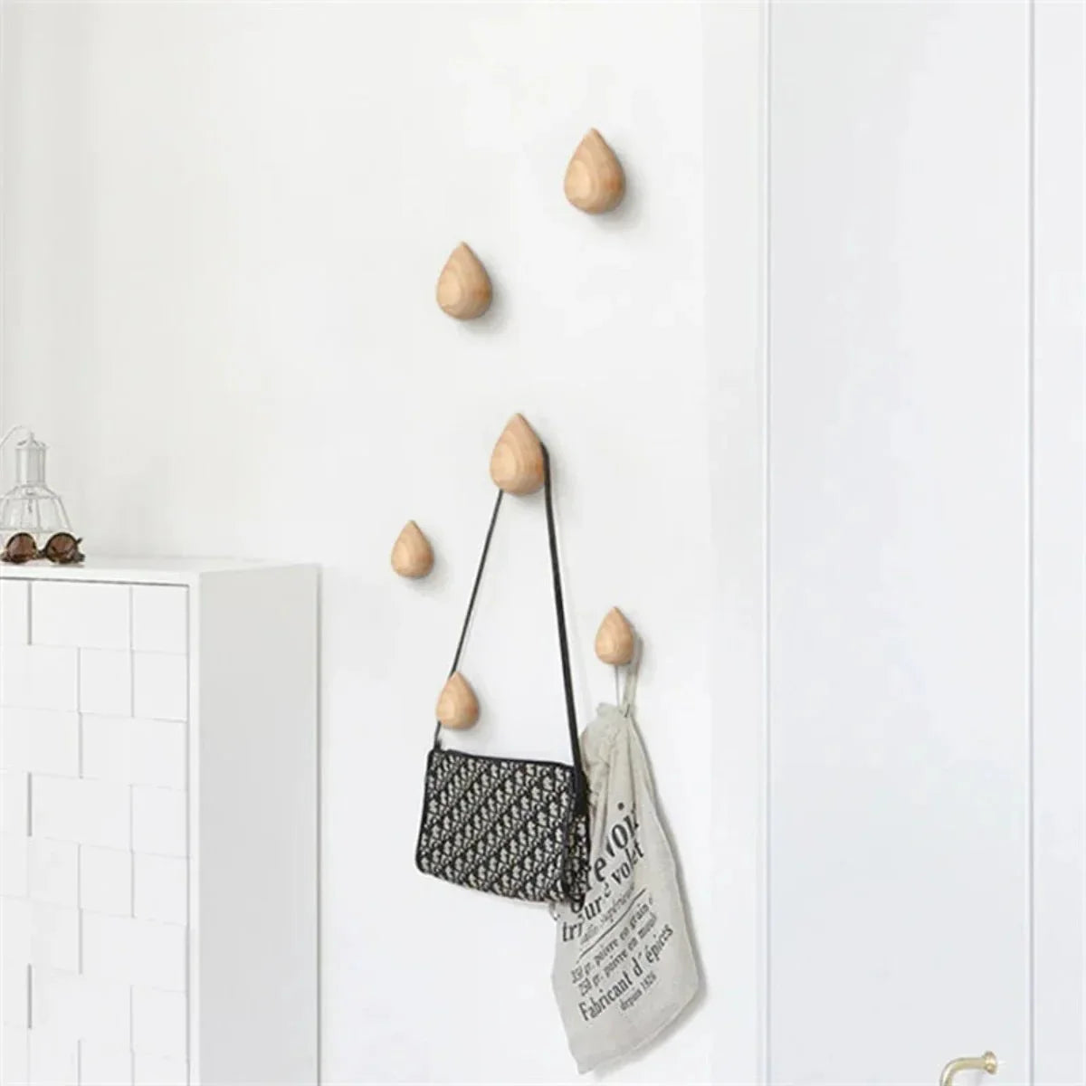 NaturaHaken - Elegant Wall Hook for Jackets and Bags