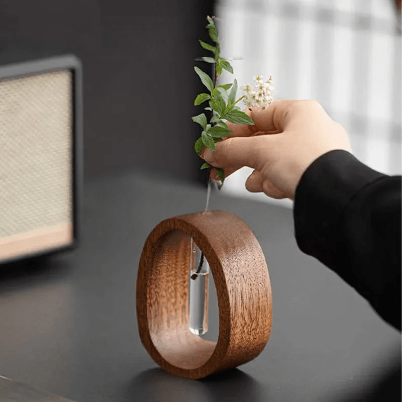 Harmonia Vase - Elegant Wood and Glass Creation for Plant Lovers