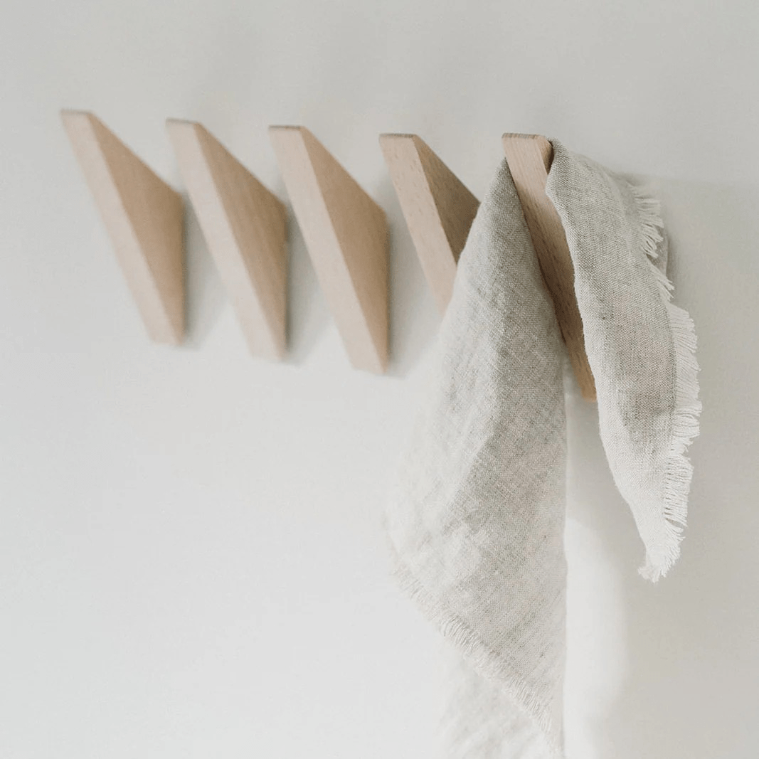 Stylish Wooden Wall Coat Rack - Space-Saving Design for Your Home