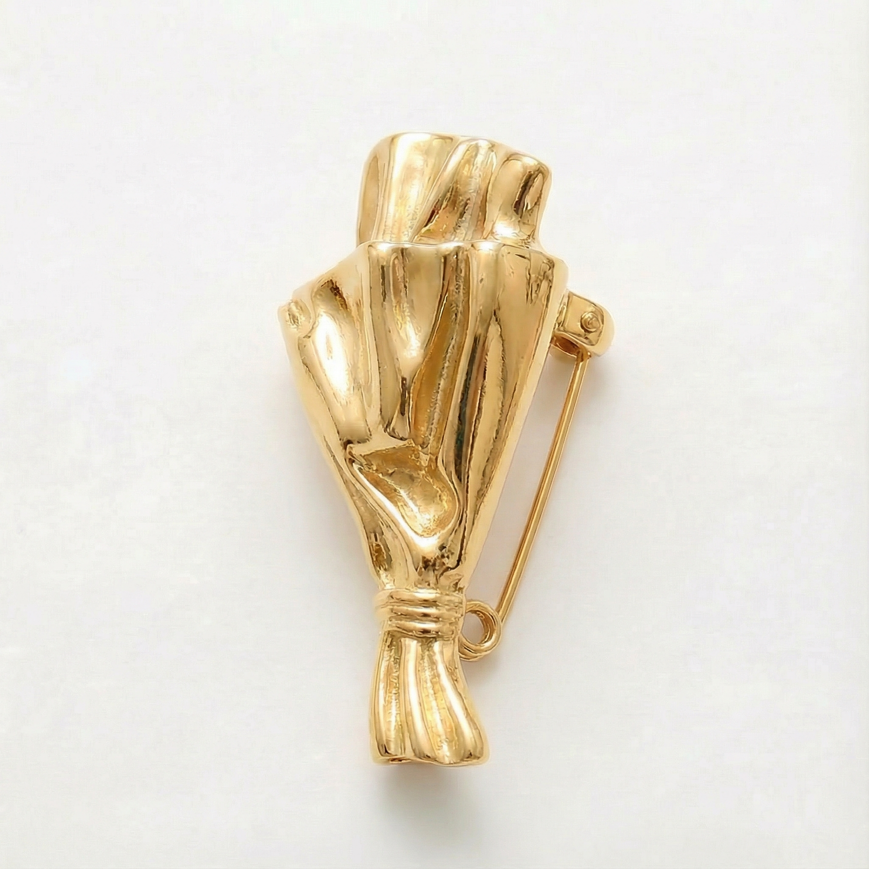 Elegant brooch with mini vase for fresh flowers