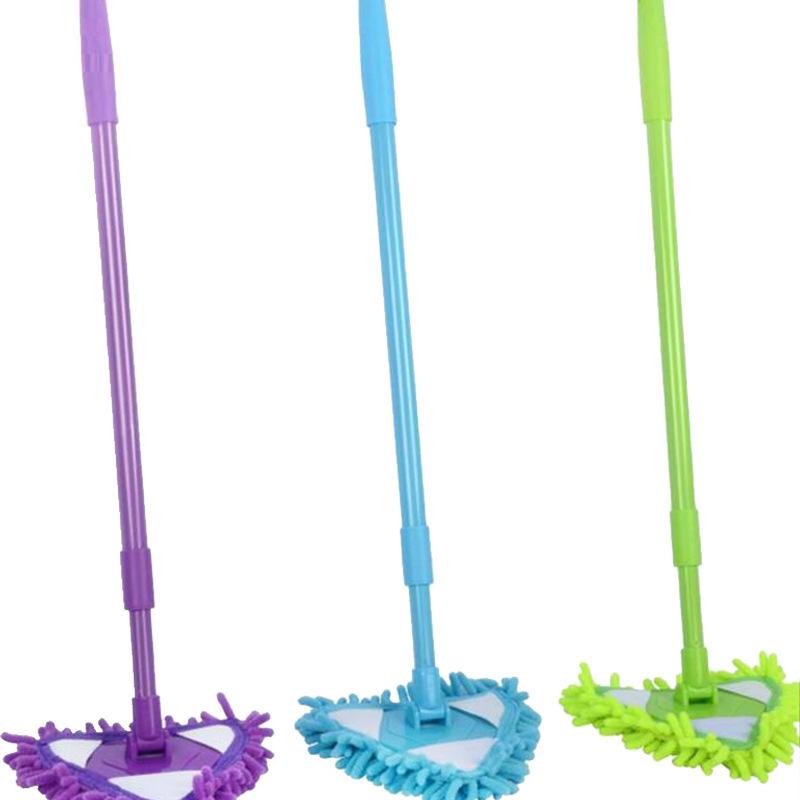 Flexible triangular mop with 180° swivel function