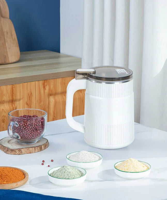 Compact and powerful grain mill