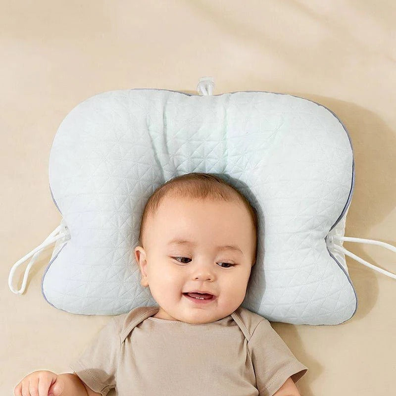 Ergonomisches Babykissen für einen gesunden Kopf