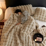 Ganzjahresdecke mit Stilvollem Design
