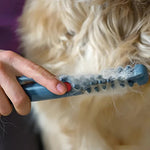 Verfilzungsfreier Pflegekamm für Langhaarhunde